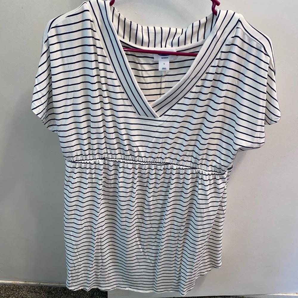 Maternity Old Navy top